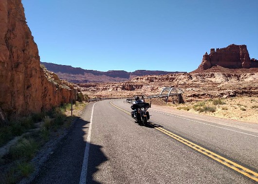 Riding between Bryce and Bluff on Western Highlights